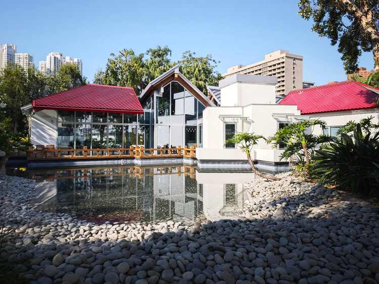 静谧中的希望：探访弗兰克·盖里设计的香港玛吉中心