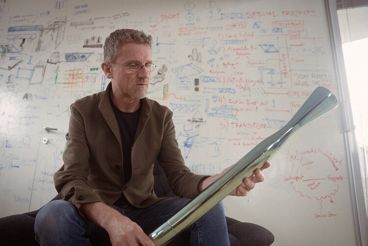 Carlo Ratti 为2026年米兰-科尔蒂纳冬奥会及冬残奥会设计火炬(图2) Carlo Ratti 为2026年米兰-科尔蒂纳冬奥会及冬残奥会设计火炬 - 更多图片
