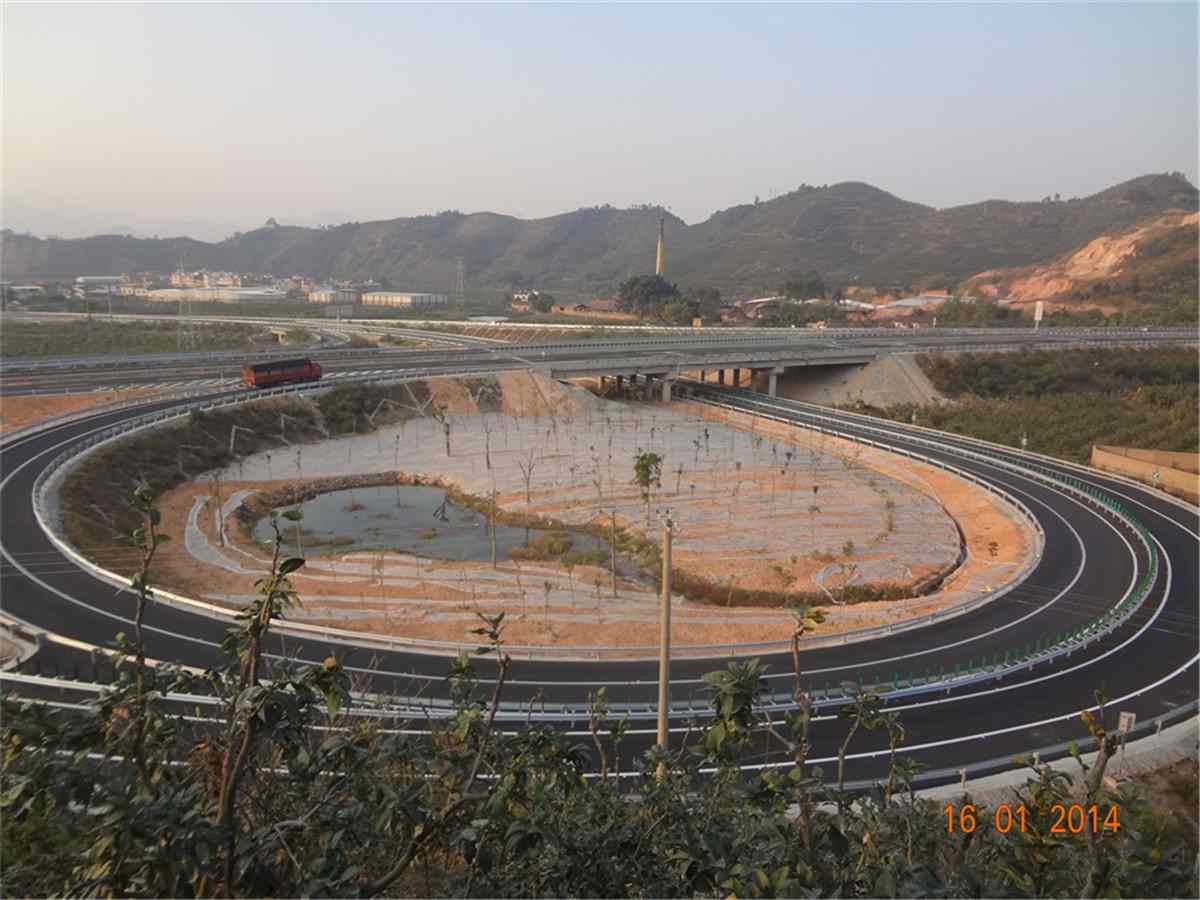 沈海复线高速公路漳州天宝至诏安…