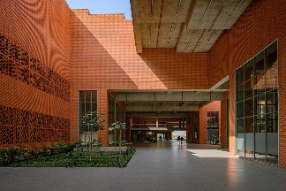463个阶梯平台,铺满印度Prestige大学新建筑屋面(图16) 463个阶梯平台,铺满印度Prestige大学新建筑屋面(图16)
