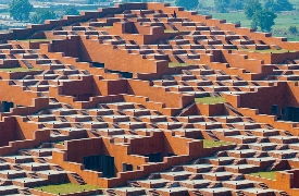463个阶梯平台，铺满印度Prestige大学新建筑屋面